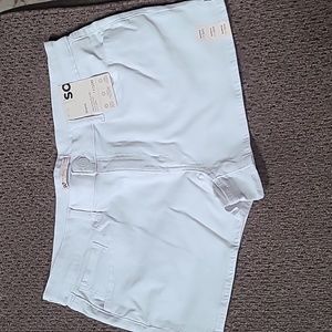 SO BRAND WOMEN'S JUNIORS PLUS SIZE WHITE SHORTIE SHORTS SIZE 17/33W